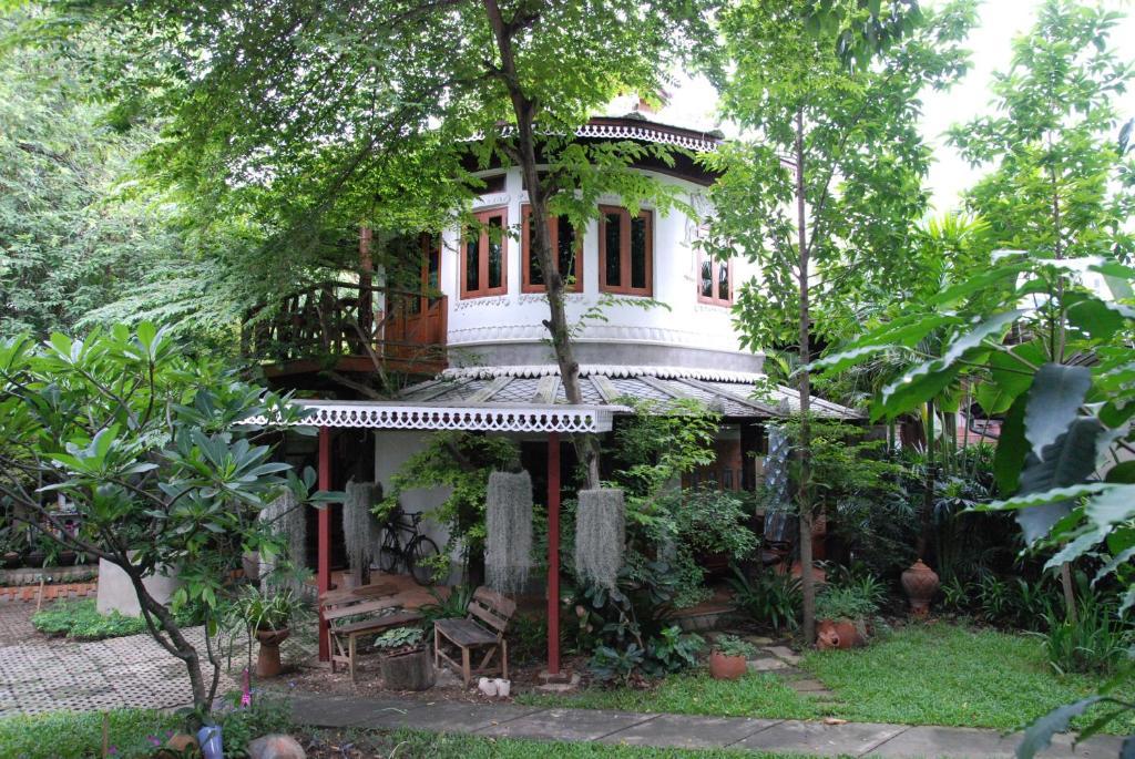 Santitham Guest House Chiang Mai Ngoại thất bức ảnh