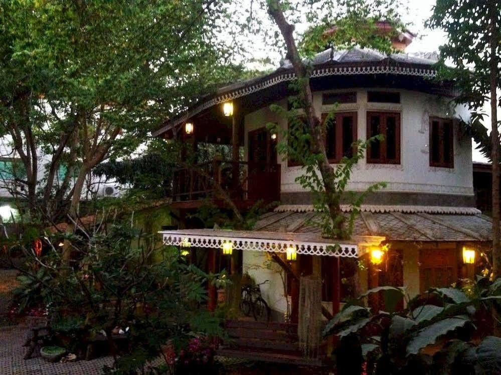 Santitham Guest House Chiang Mai Ngoại thất bức ảnh