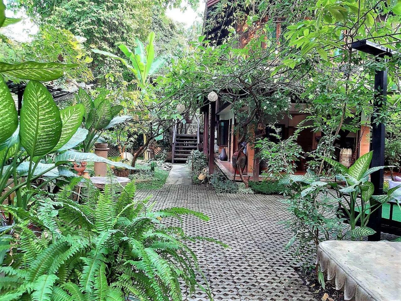 Santitham Guest House Chiang Mai Ngoại thất bức ảnh